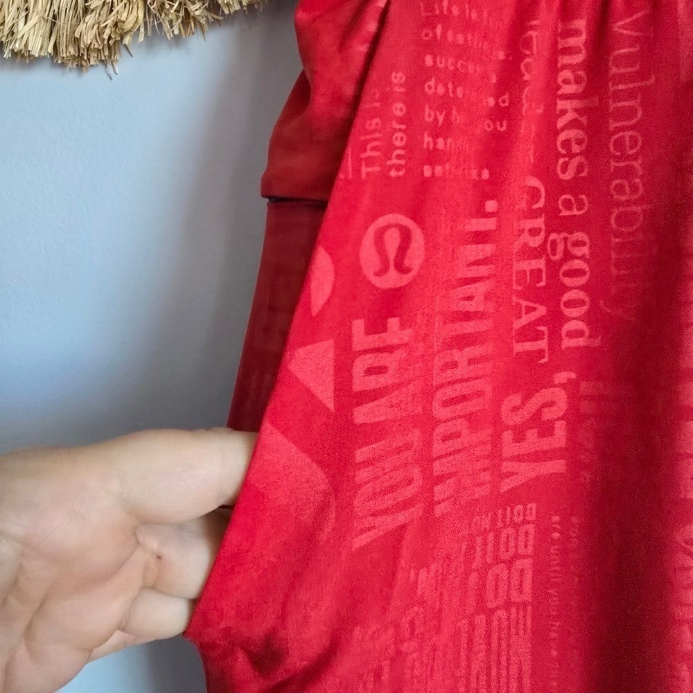 Lululemon Athletica Mens T.H.E. Short 20th Anniversary Red Pull-on Logo Medium - Picture 7 of 11